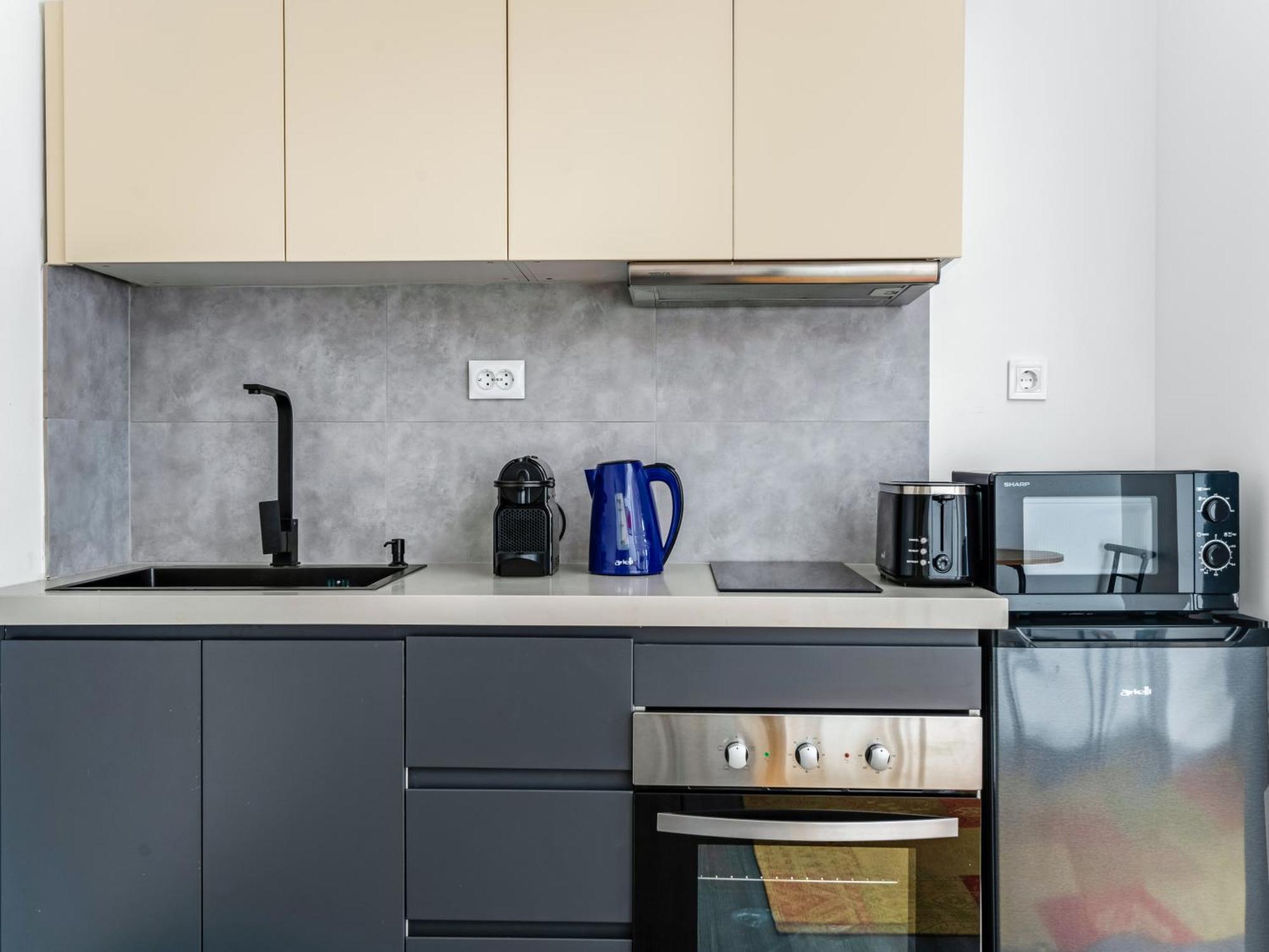 Yalarent Luxury Apartments In The Heart Of The City Athen Exterior foto